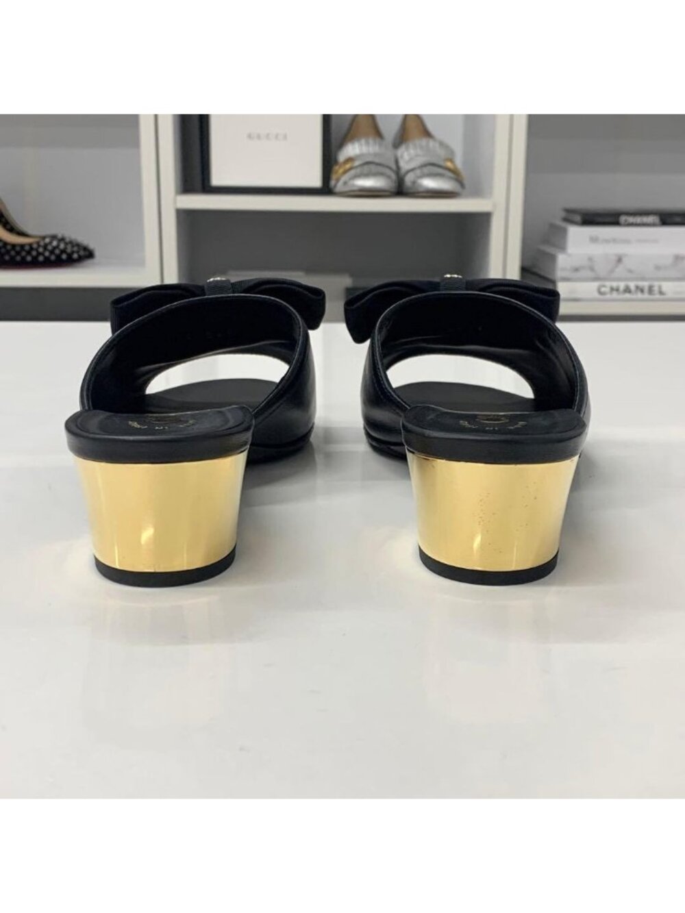 Chanel CC Logo Leather Ribbon Sandals Black - Picture 5 of 11